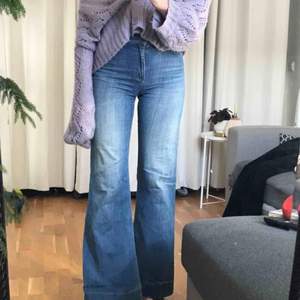 Dagmar jeans! Superfin passform och i finfint skick! Ordinarie pris 1500 kr❣️