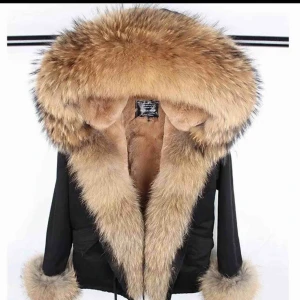  - Säljer min super fina päls jack. 