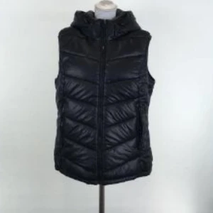  - Lite varmare sport väst från hm.