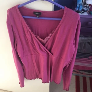  - Rosa topp med spets 🌸 kom med bud!!