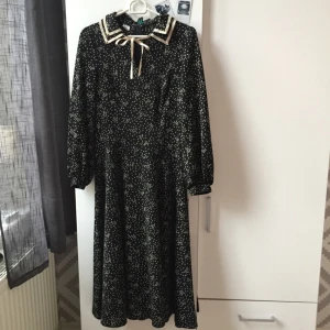  - Vintage dress, frakt 35kr