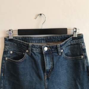 Blå jeans från weekday, stl 26/30. Jätte fint skick! 🤙🏻