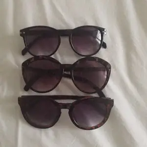 Tre olika solglasögon, 20kr/st eller alla för 50kr!