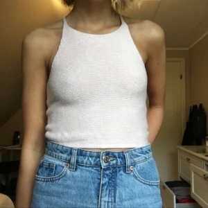  - Ljusrosa somrigt linne från Brandy Melville, använt 1 gång, jätteskönt material, Onesize men skulle säga att det är storlek XS-S 