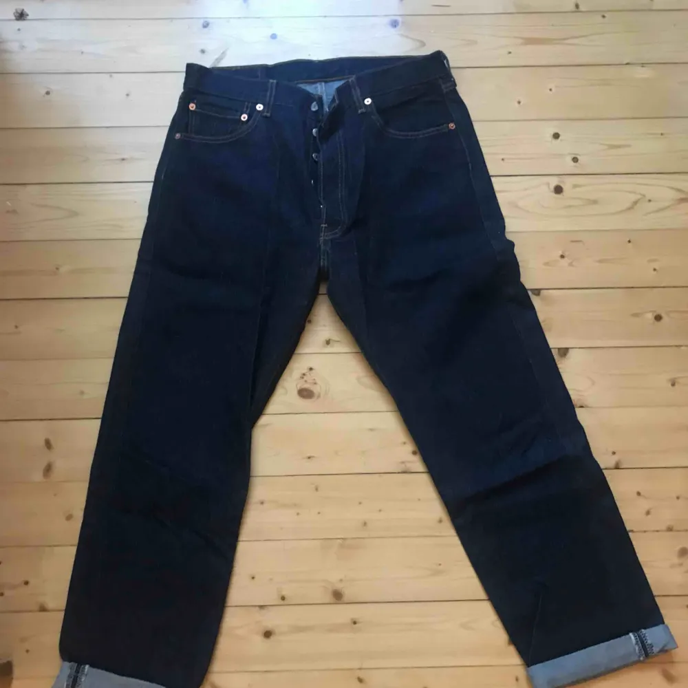 Nya levi’s jeans 501 . Jeans & Byxor.