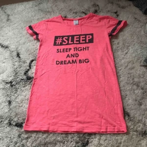  - Helt ok skick, lite luddig men den är fortfarande fin.