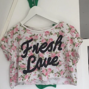  - Magtröja storlek S bara använd någon gång 70+ 39kr frakt 