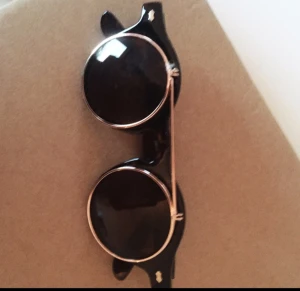  - Solglasögon, köpta i London 🇬🇧✨ 30kr + frakt! 