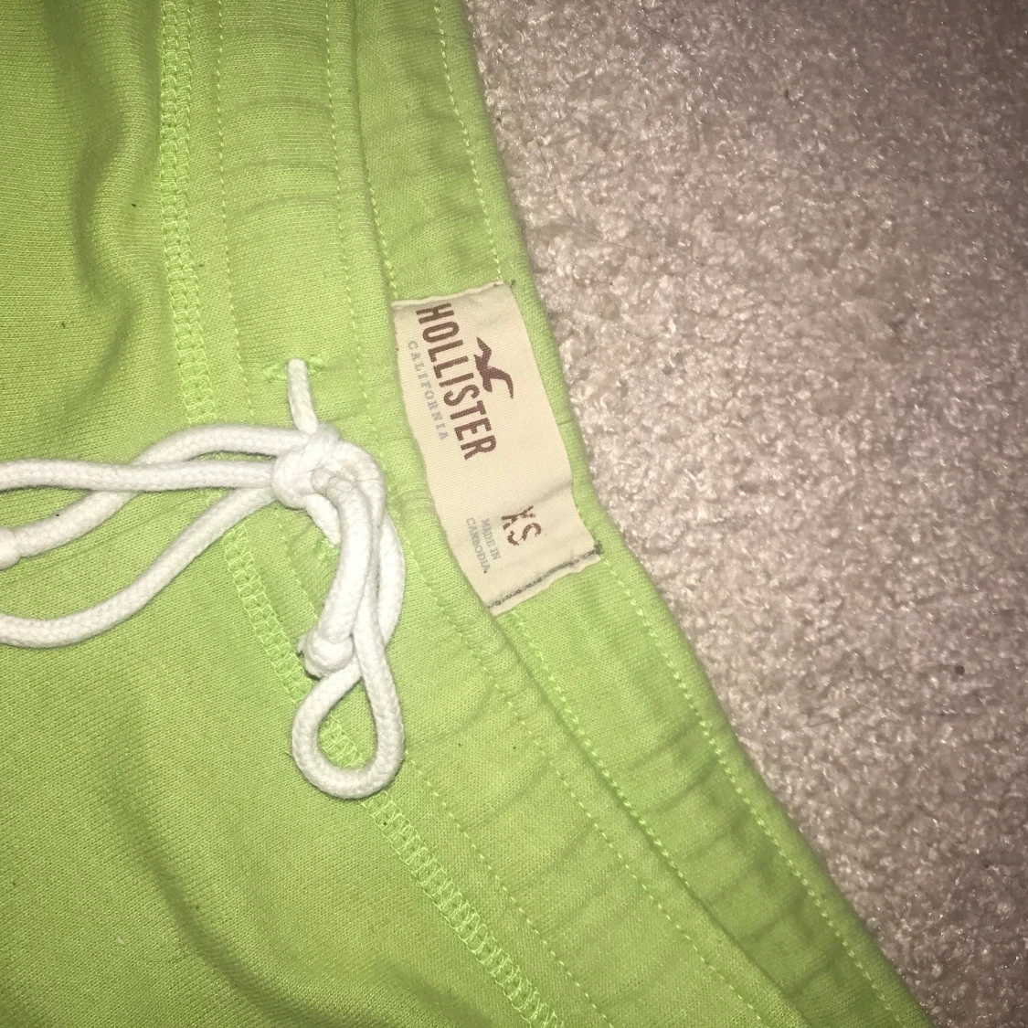 Hollister shorts - 90