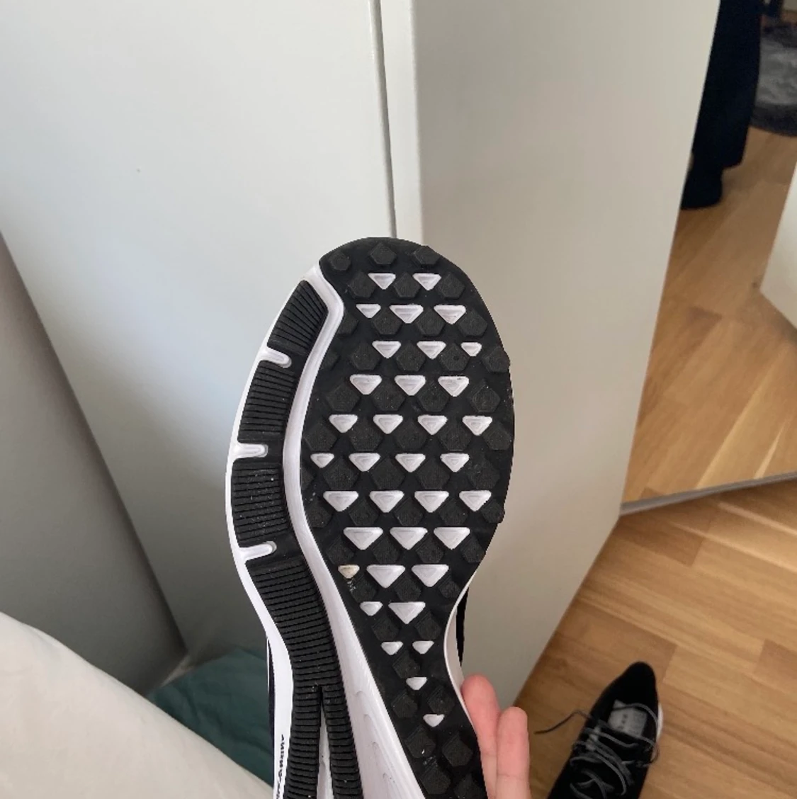 Nästan oanvända Nike skor  - 90