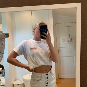 Snygg T-shirt  - Väldigt snygg och skön T-shirt 