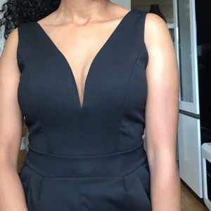 Jumpsuit - En snygg jumpsuit som är vadderad och med fickor från Zalando, i strl Xs. Frakt tillkommer!