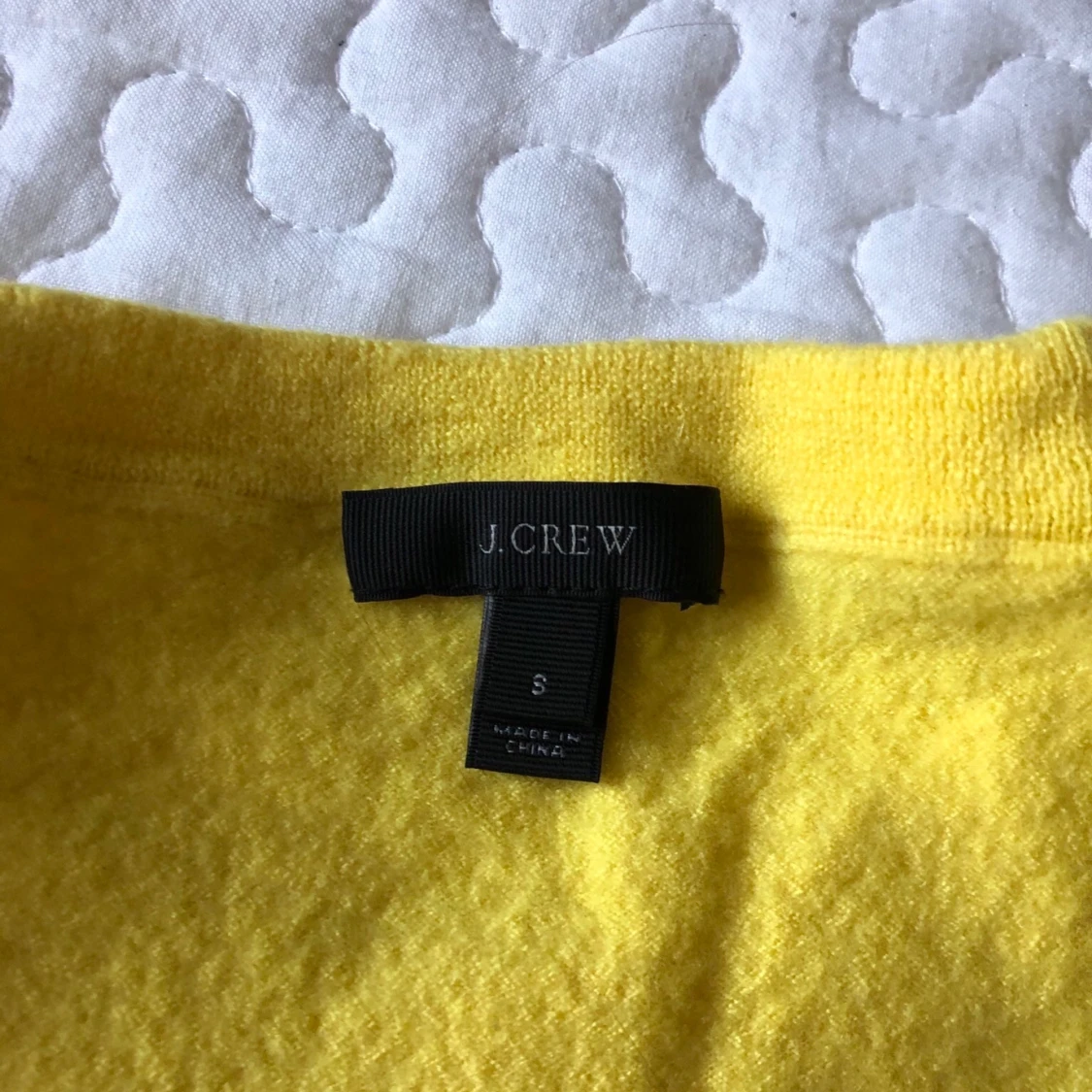 Gul tröja ✨  - 91