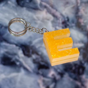 Nyckelring gul - REA! Nu kostar denna nyckelring endast 20:- + frakt istället för 89:- + frakt! Endast bokstaven på bilden, tar ej emot beställningar längre. ❤