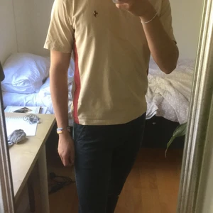 Fila T-shirt - Nice Fila x Ferrari T-shirt köpt för 250kr på Humana. Storleken är M men passar bra som S också!