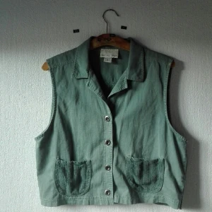  - another great detail to your outfit on my feed. i hope it will top off your day!.. or west off🍻 42 sek for shipping. 