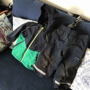  - Polarnpyret vindskydds ytterplagg 