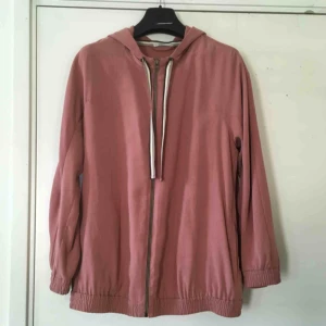  - Oversize tunn hoodie från Esprit - frakt ingår/möts upp