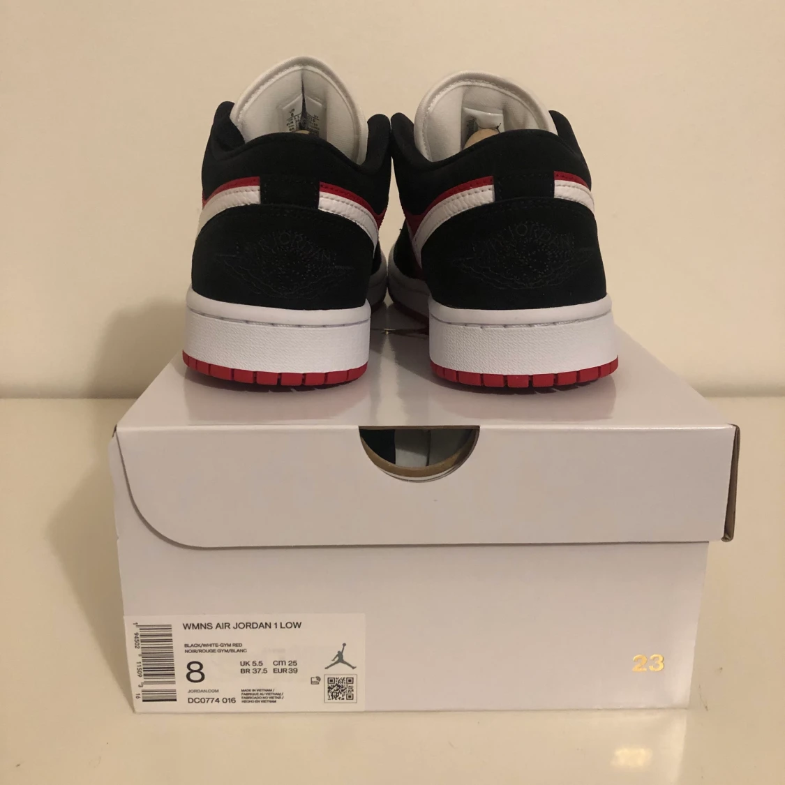 Jordan 1 Low ”Black Toe” - 90