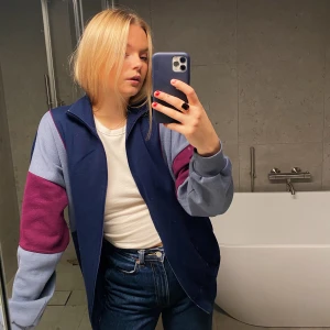 Zip jacket !! - Min fina zip jacket med coola armar ❤️🦋🥰