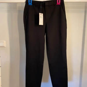 Kostymbyxor - Snygga kostymbyxor. Aldrig använda!