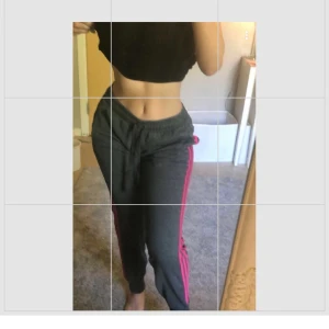 Adidas byxor - Adidas byxor i stolek s.Frakt 59 KR.Möts upp i Stockholm 