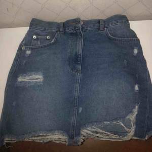 Jeans kjol från Nakd, strl 34(xs) men passar även 36 (s)