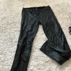  - Fina skinnbyxor ifrån H&M.  