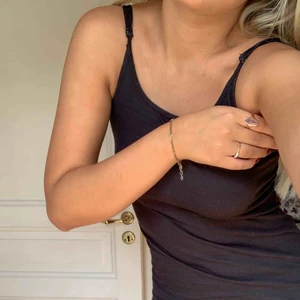  - Superskön långklänning från Rut m.fl. Kan användas i vinter/höst med en stickad tröja över exempelvis! Sparsamt använd!