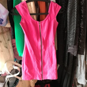  - Klänning från hm i storlek xs 