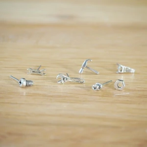  - söta äkta silver925 örhängen (70:-kr/st) (130:-kr/par) **nya**