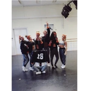  - Balla lössittande byxor från Unbored köpt för 700kr och endast använda på hiphop-VM i 4 minuter. Självklart tvättade efter det! Väldigt sköna & stretchiga😎 Köpare står för eventuell frakt💕