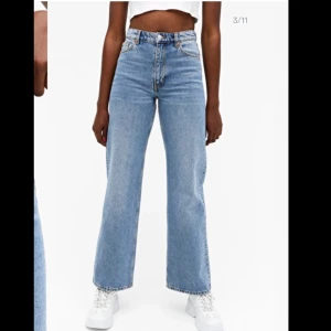 yoko jeans - Säljer nya jeans från monki i modellen yoko färgen mid blue i strl w24. Hade ingen möjlighet att returnera så säljer dom här istället 