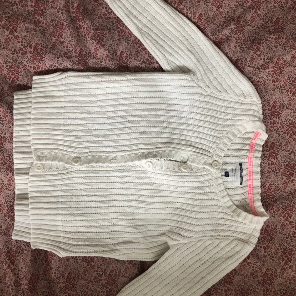 Vit stickad kofta - 91