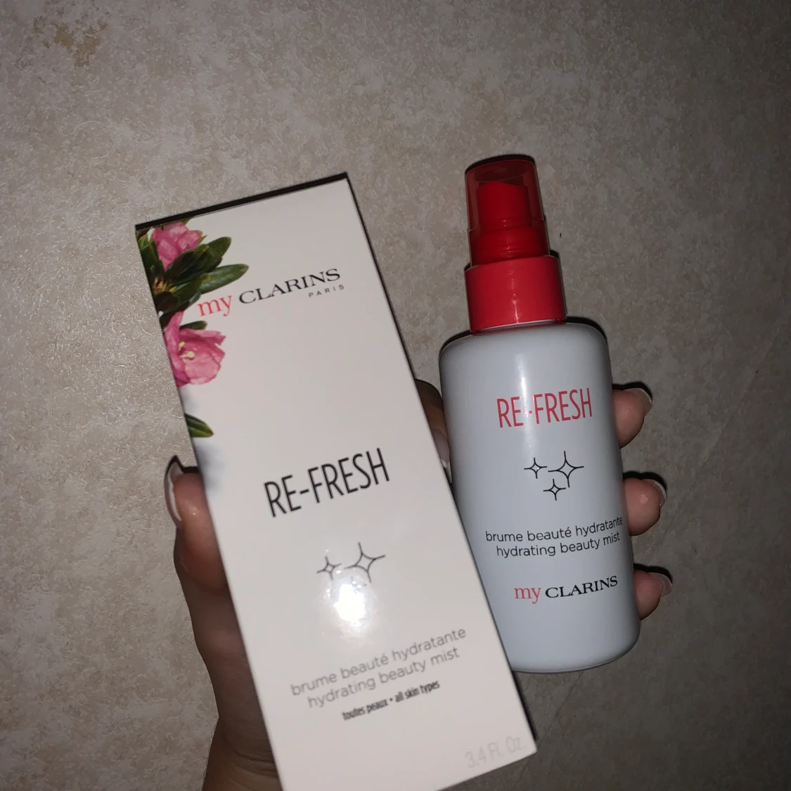 Clarins Paris hydrating beauty mist