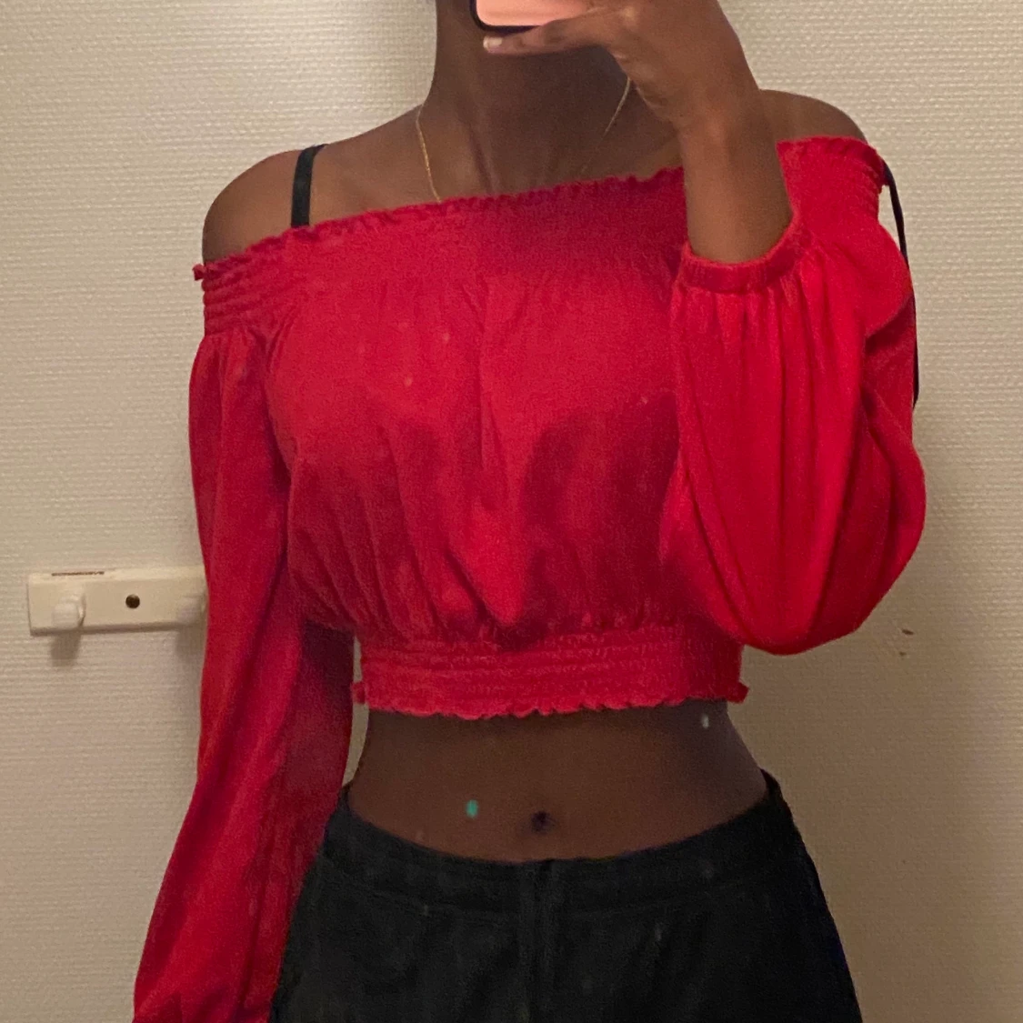 Röd off shoulder tröja - 90