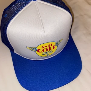 Golf wang keps - Äkta keps/snapback från golfwang. Fick den i ett cyber monday paket jag beställde från golfwang och aldrig använd. Nyskick alltså!