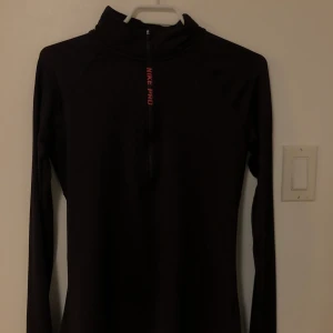 nike pro hyper warm! - worn once or time, great for winter time. bought fot 90$