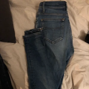 Tiger of Sweden jeans  - Blåa tiger of sweden jeans. Storlek 27/32. 