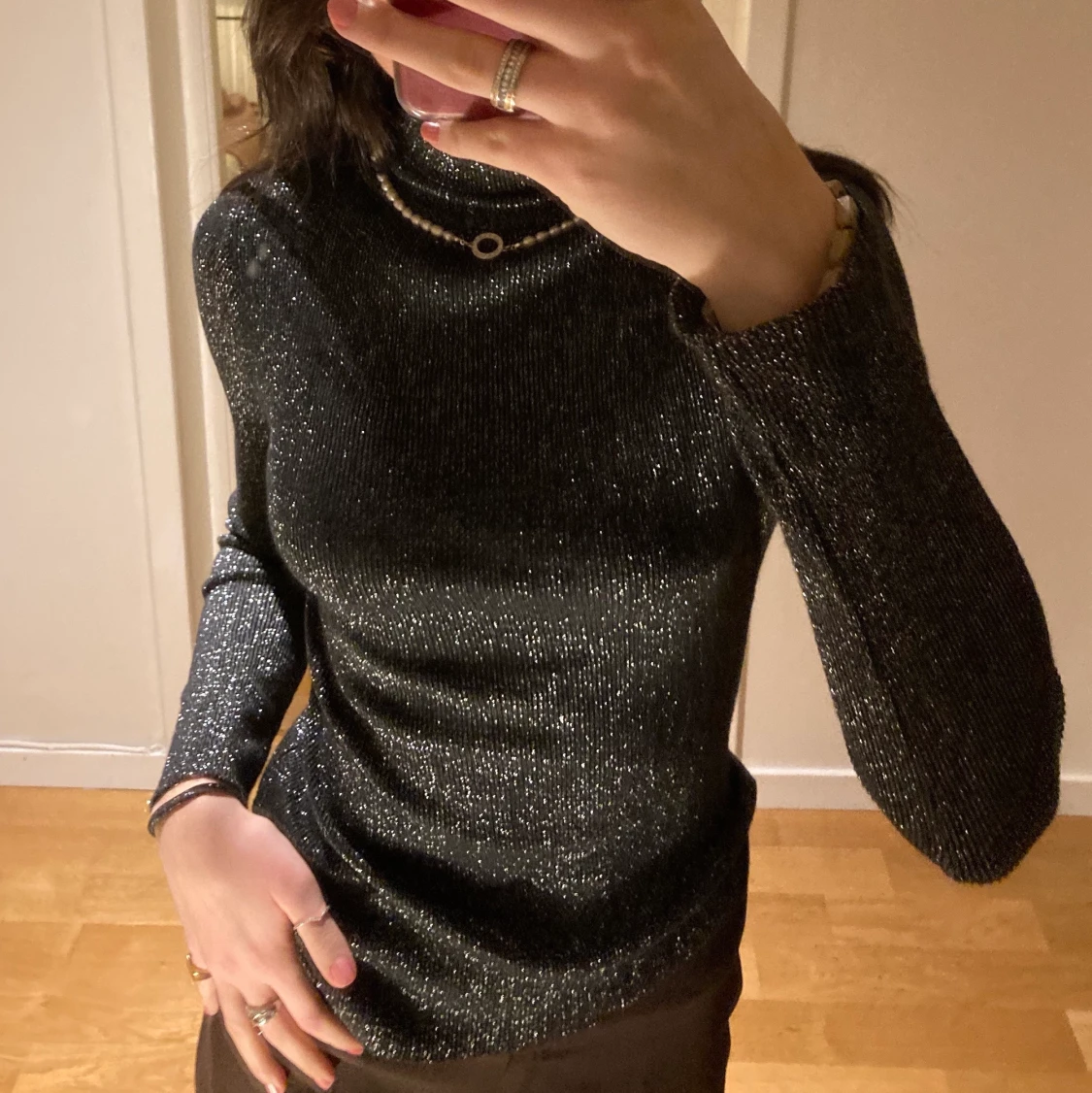 Svart glittrig stickad polotröja - 91