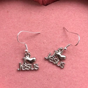 i ❤️ jesus - i ❤️ jesus! 40kr och gratis frakt 💖