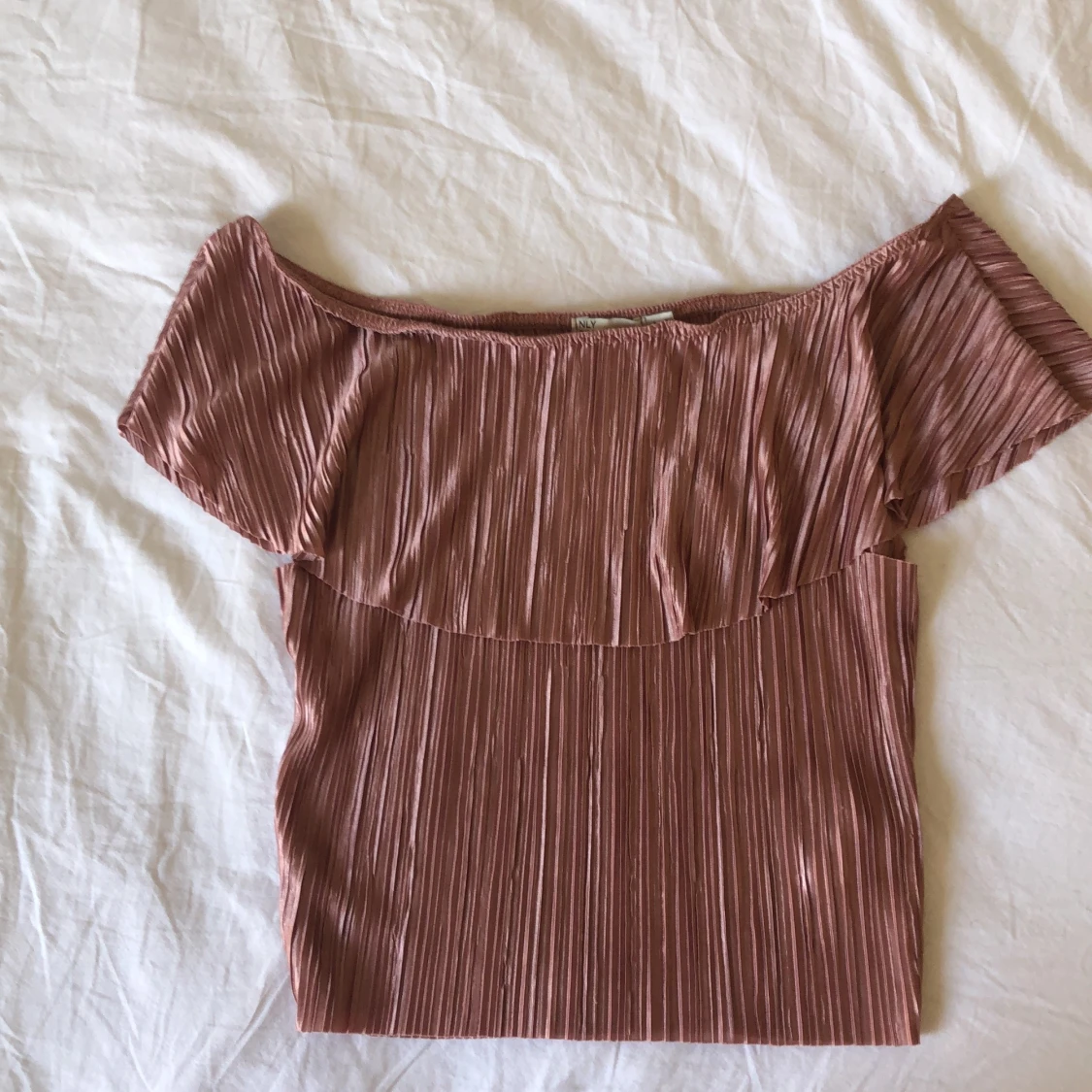 Söt off-shoulder topp - 90