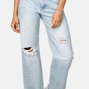 Trendiga slutsålda  - Så snygga och slutsålda jeans från junkyard!!🦋