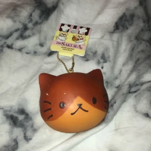 Café sakura squishy - Säljer denna squishy från café sakura! 💖