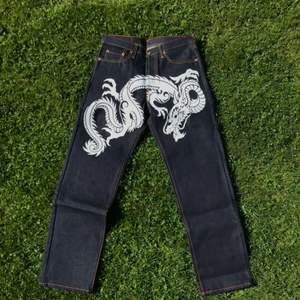 Helt nya Evisu jeans. 32x34