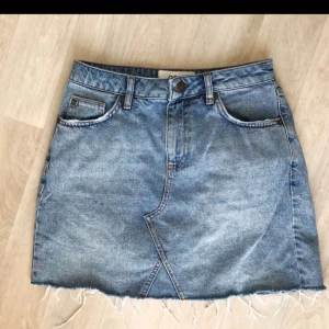  - Superfin jeanskjol som passar perfekt nu till sommaren 🌸