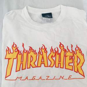 Thrasher t-shirt köpt i Paris. Original pris 400kr. Frakt tillkommer 💖