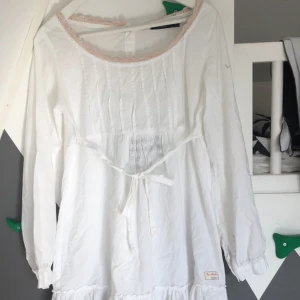  - Tunika från bondelid superfin på och den ser ut som en riktig sommarklänning säljer då jag inte använder klänningar/tunikor 