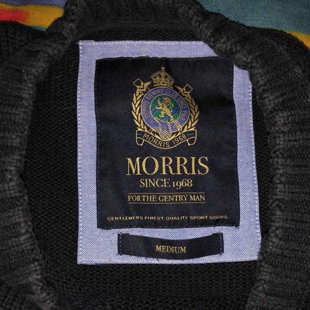 Säljer en Morris tröja i storlek Medium! Snygg och clean tröja. Använd en del men inga fel på den. Nypris 1200kr och jag säljer min för 150kr.. Stickat.