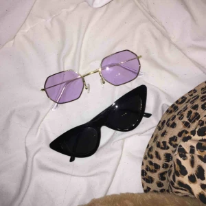 - glasögon från Nelly<3 30kr (st)